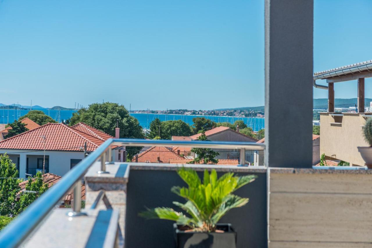 View Biograd *